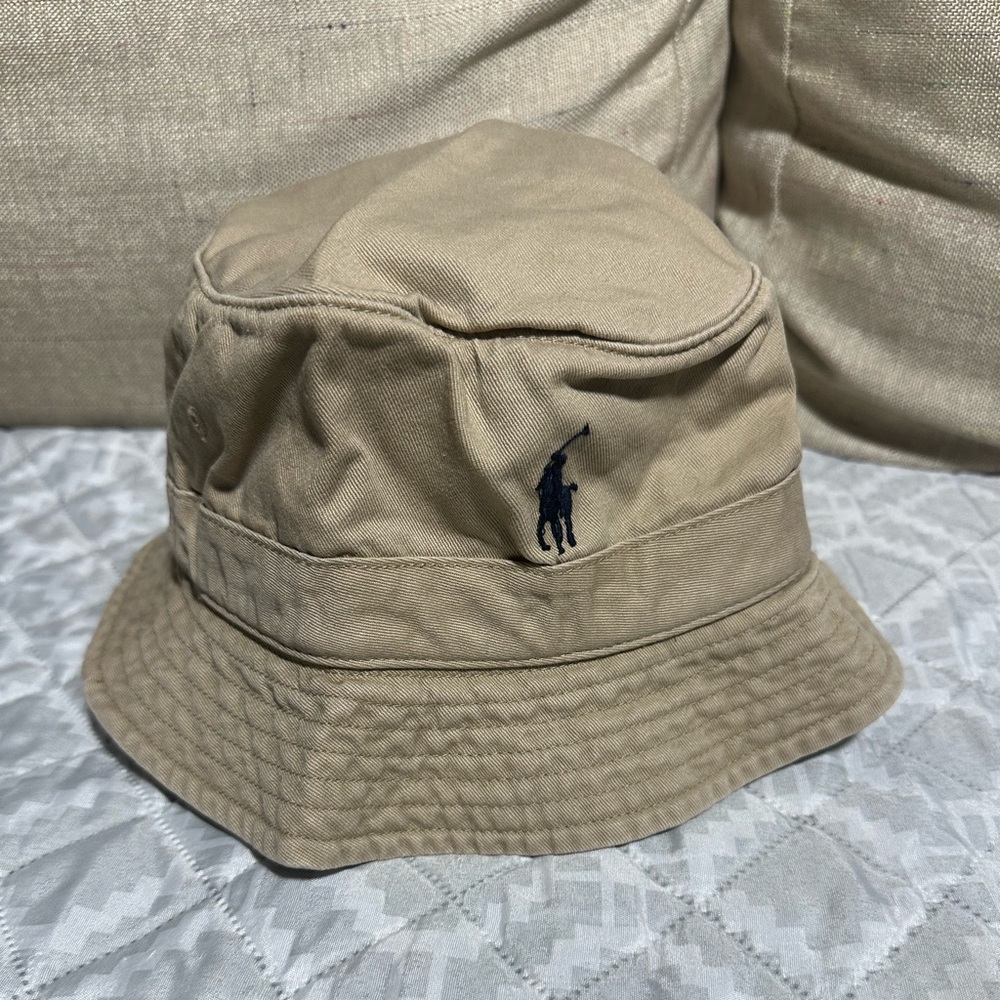 Ralph Lauren Khaki Bucket Hat with Navy Polo Logo - Picture 2 of 6